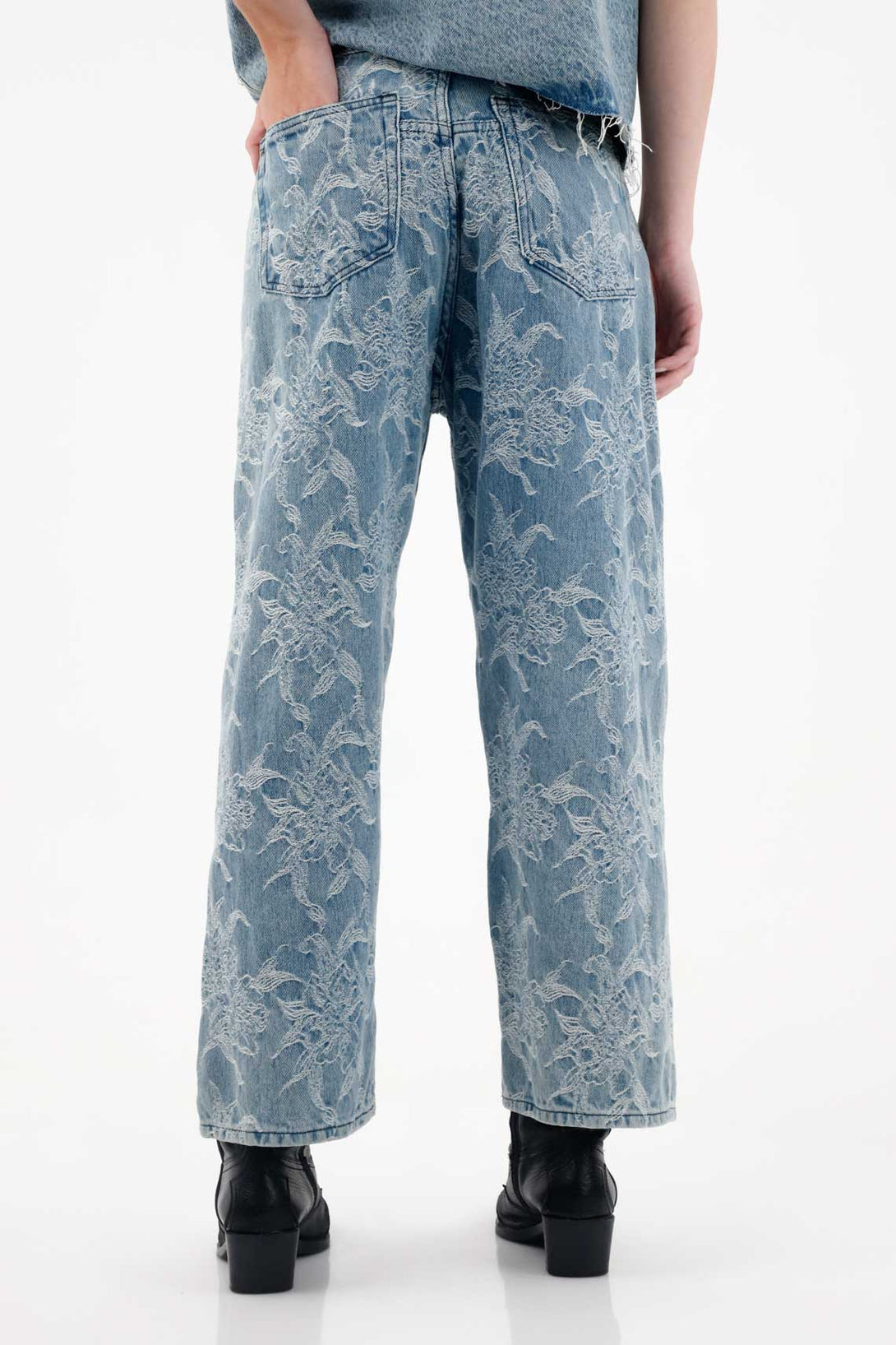 Jean Recto con diseño de flores para mujer