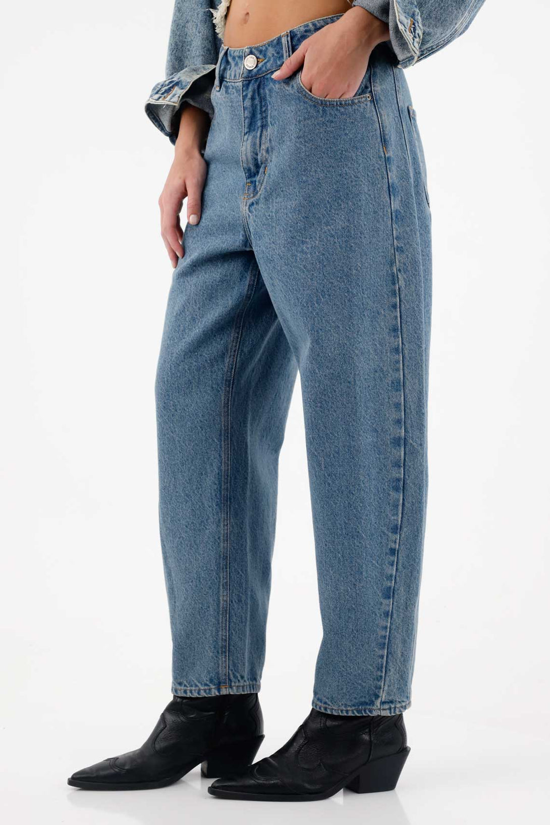 Classic Mom Fit Jeans in Blue for Women – TNS