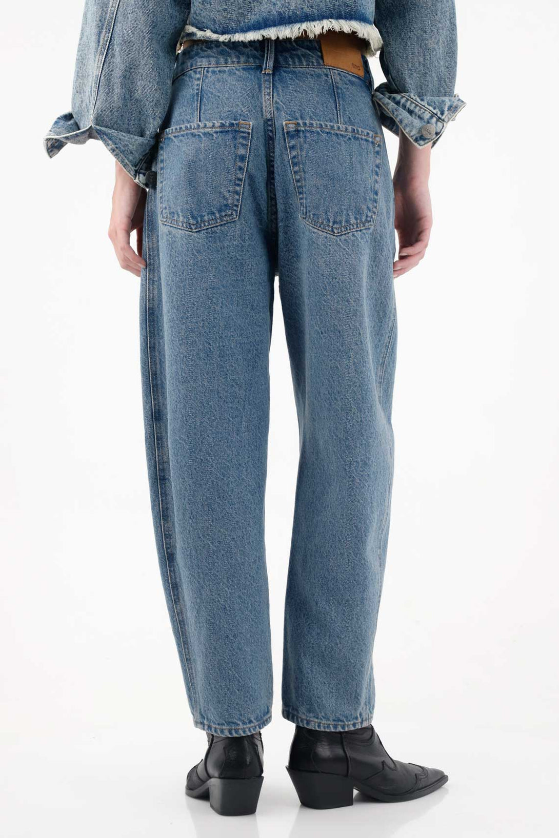 Classic Mom Fit Jeans in Blue for Women – TNS