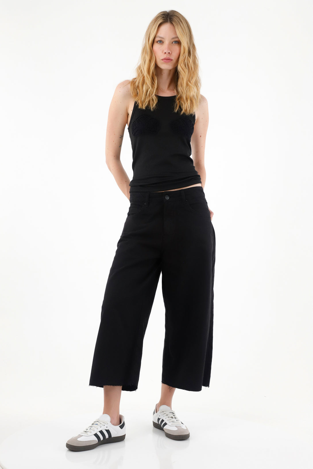 Women's Black Cropped Pants