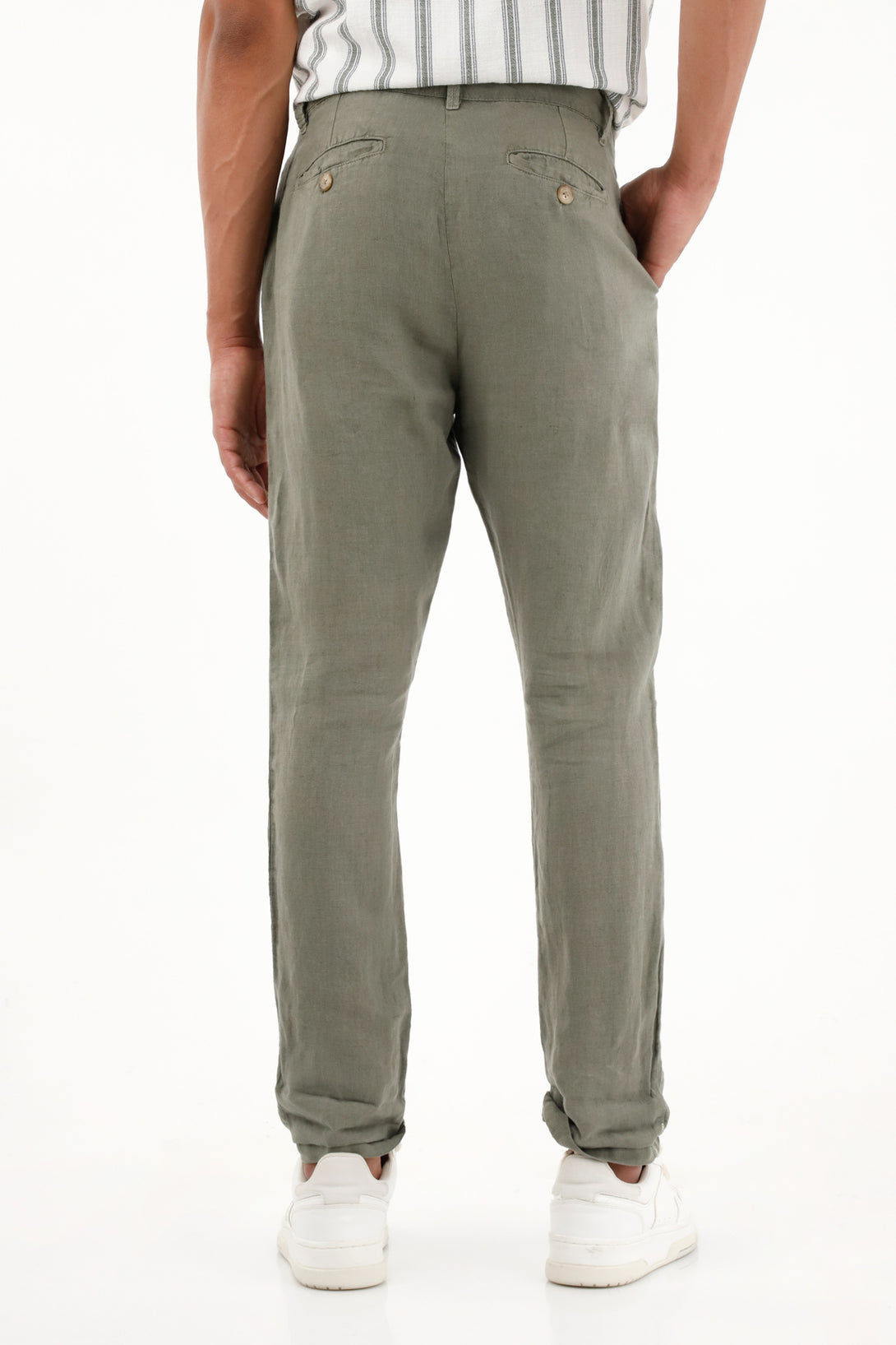 Descubre nuestro pantalÃƒÂ³n tipo chino verde en lino 100% para hombre: ligero, cÃƒÂ³modo y con un estilo elegante. Ã‚Â¡Compra ahora y eleva tu look!