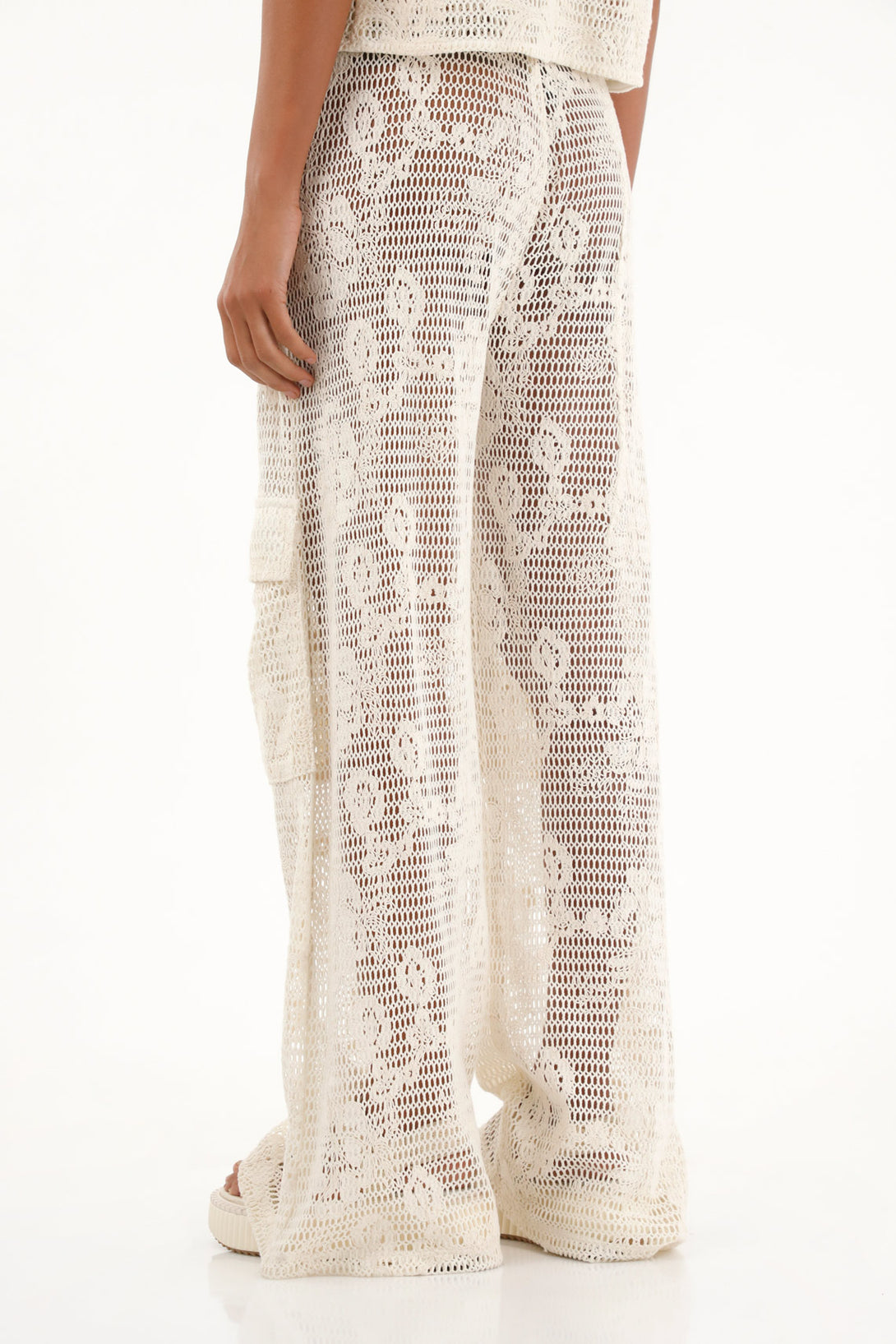 Women's embroidered mesh cargo pants