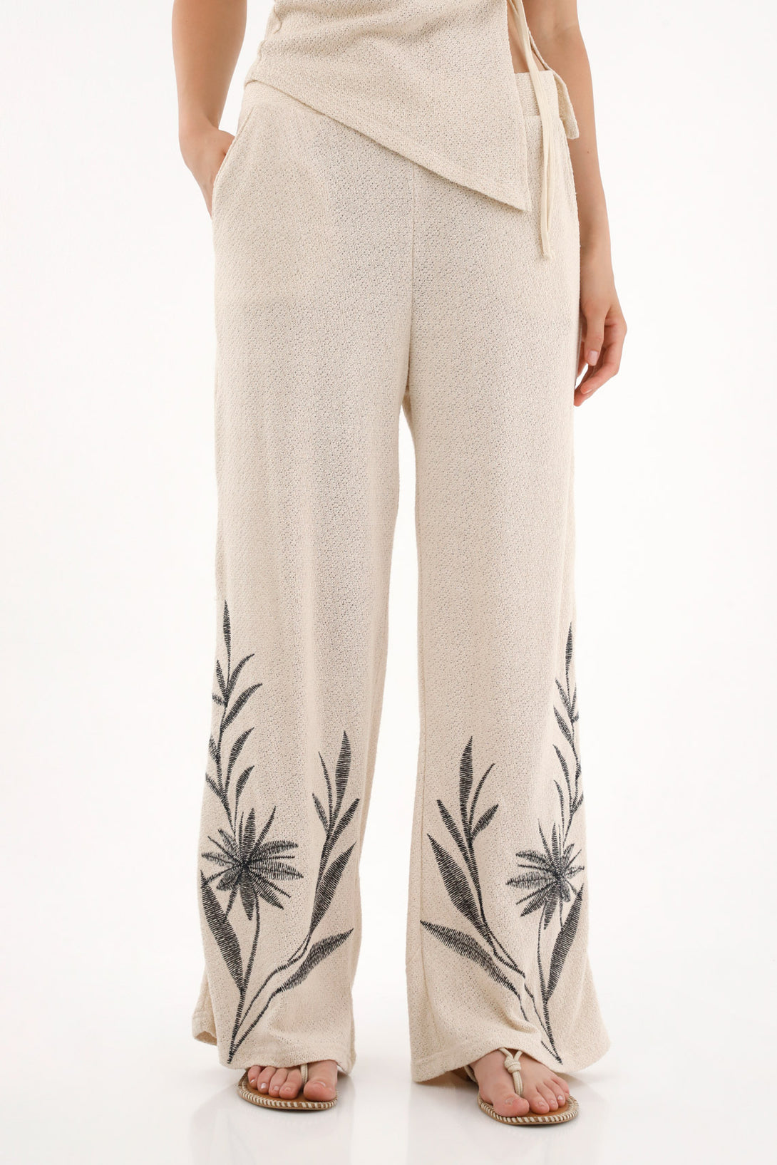 Pantalón Wide Leg tipo tejido con bordado para mujer