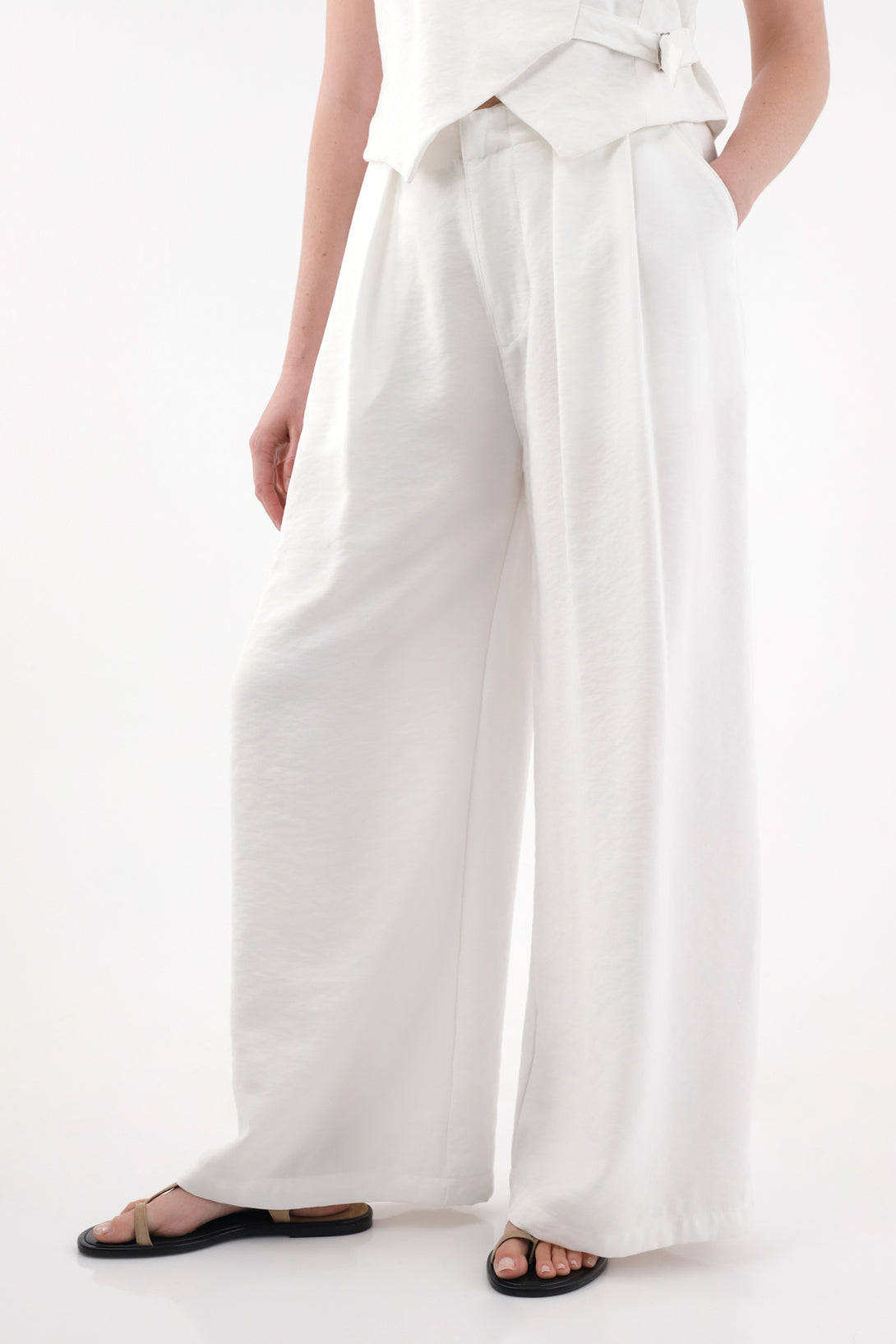 Women's Wide Leg Trousers in Cream