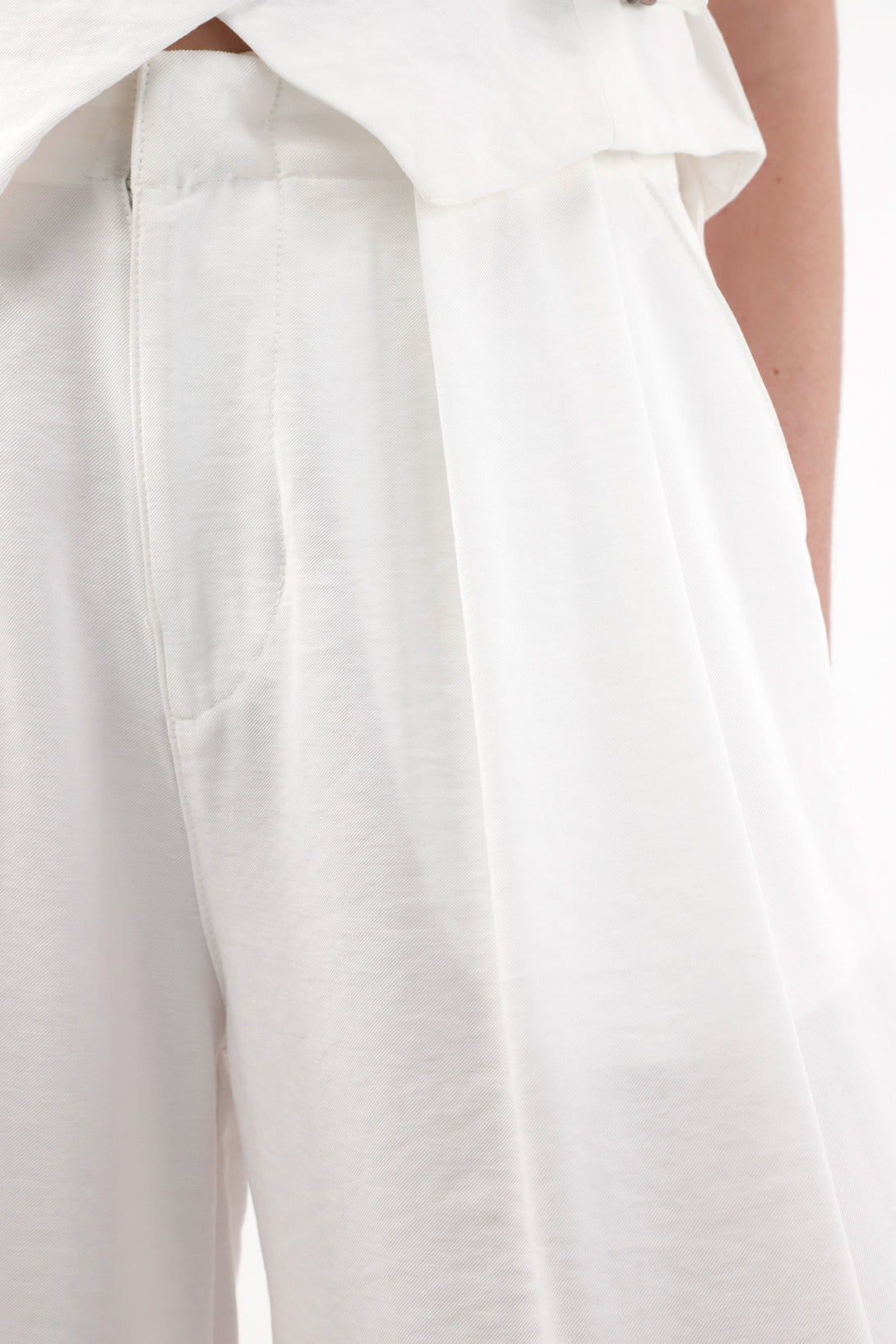 Women's Wide Leg Trousers in Cream