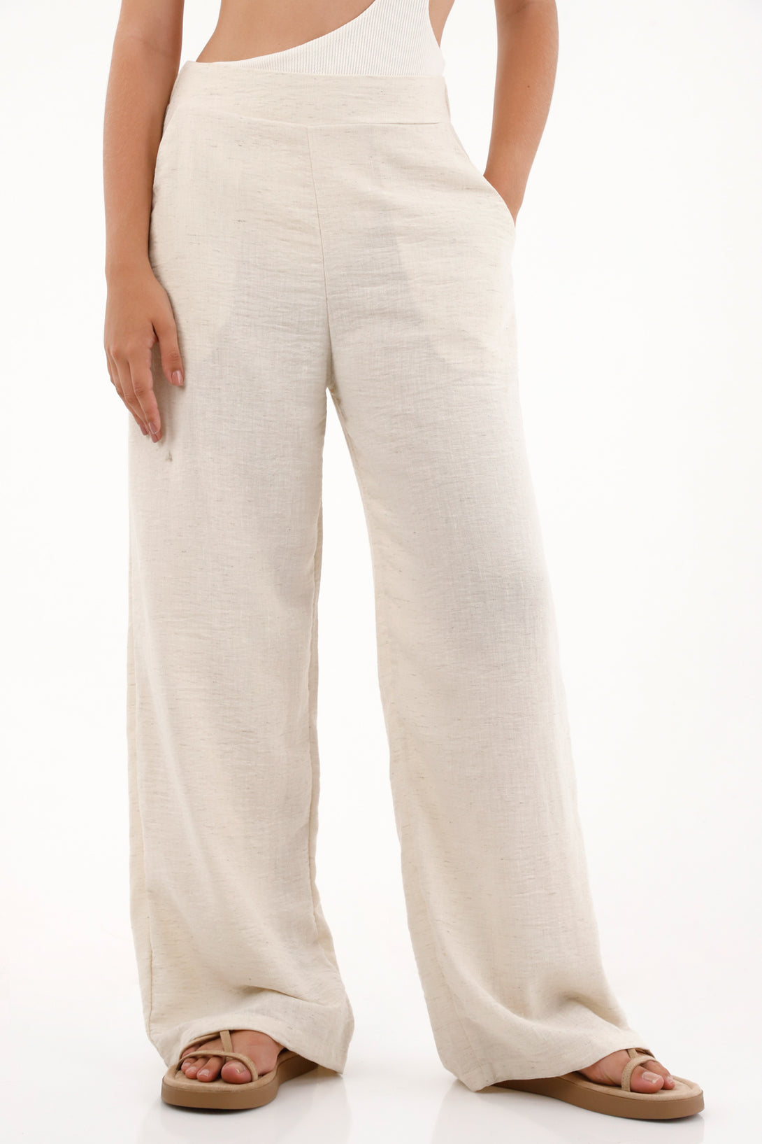 Pantalón con textura bota recta crudo para mujer