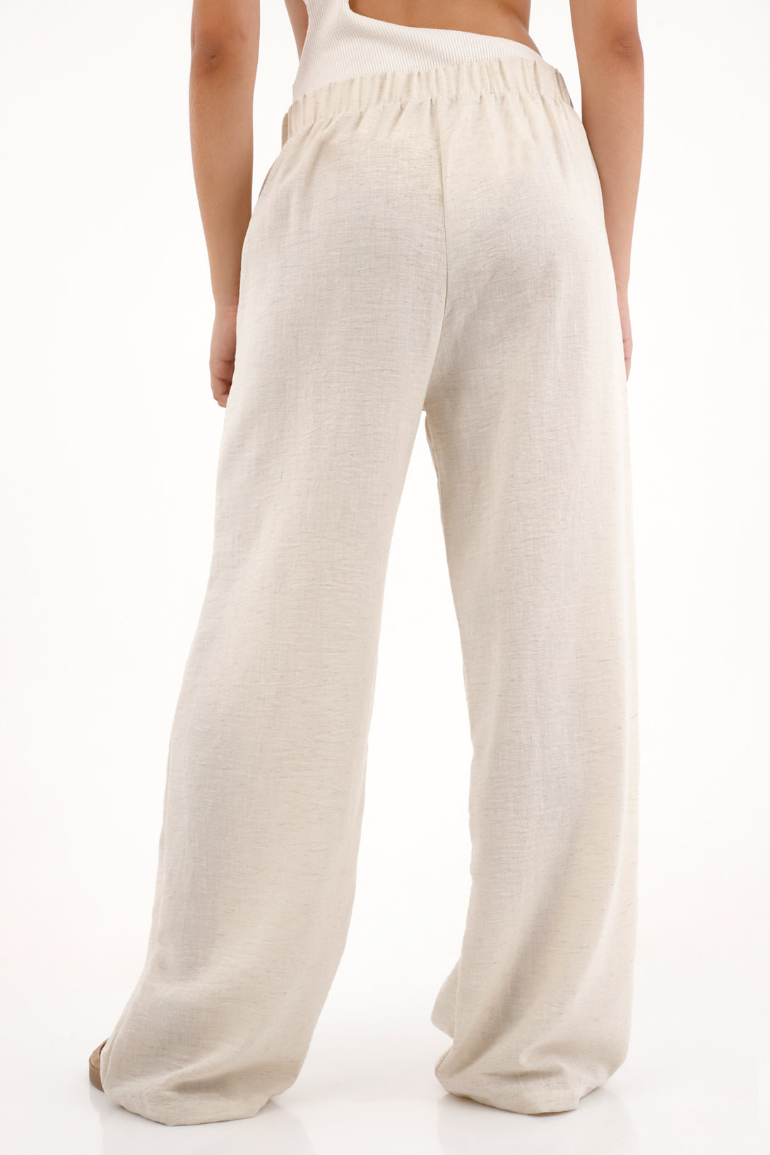 Pantalón con textura bota recta crudo para mujer