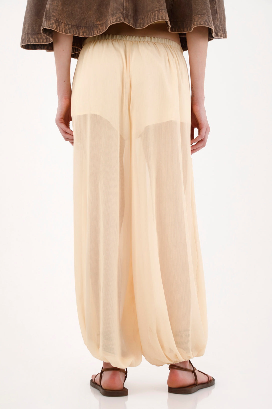 Pantalón amplio con short interno crudo para mujer