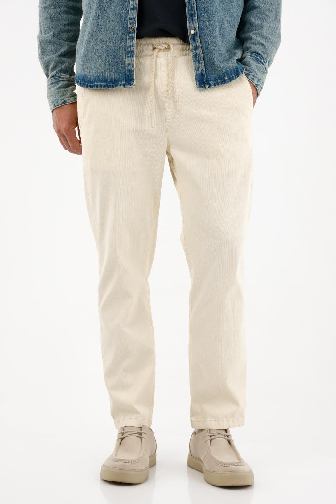 Pantalón Recto en corduroy crudo para hombre