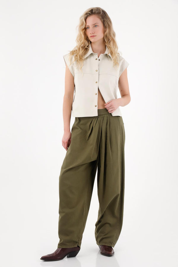 Pantalón en drill liviano verde para mujer