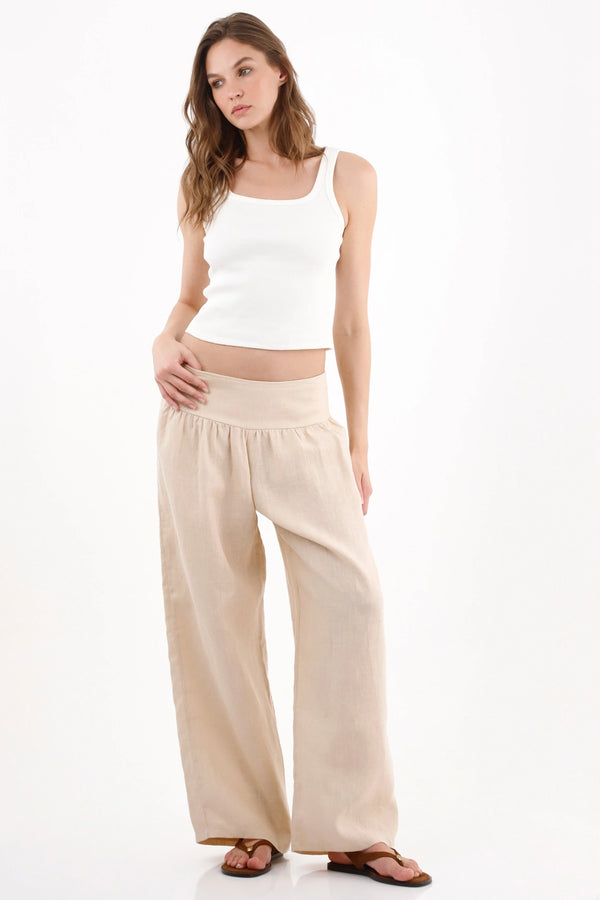 Women's Pants | Styles built for everyday wear with flexible fits