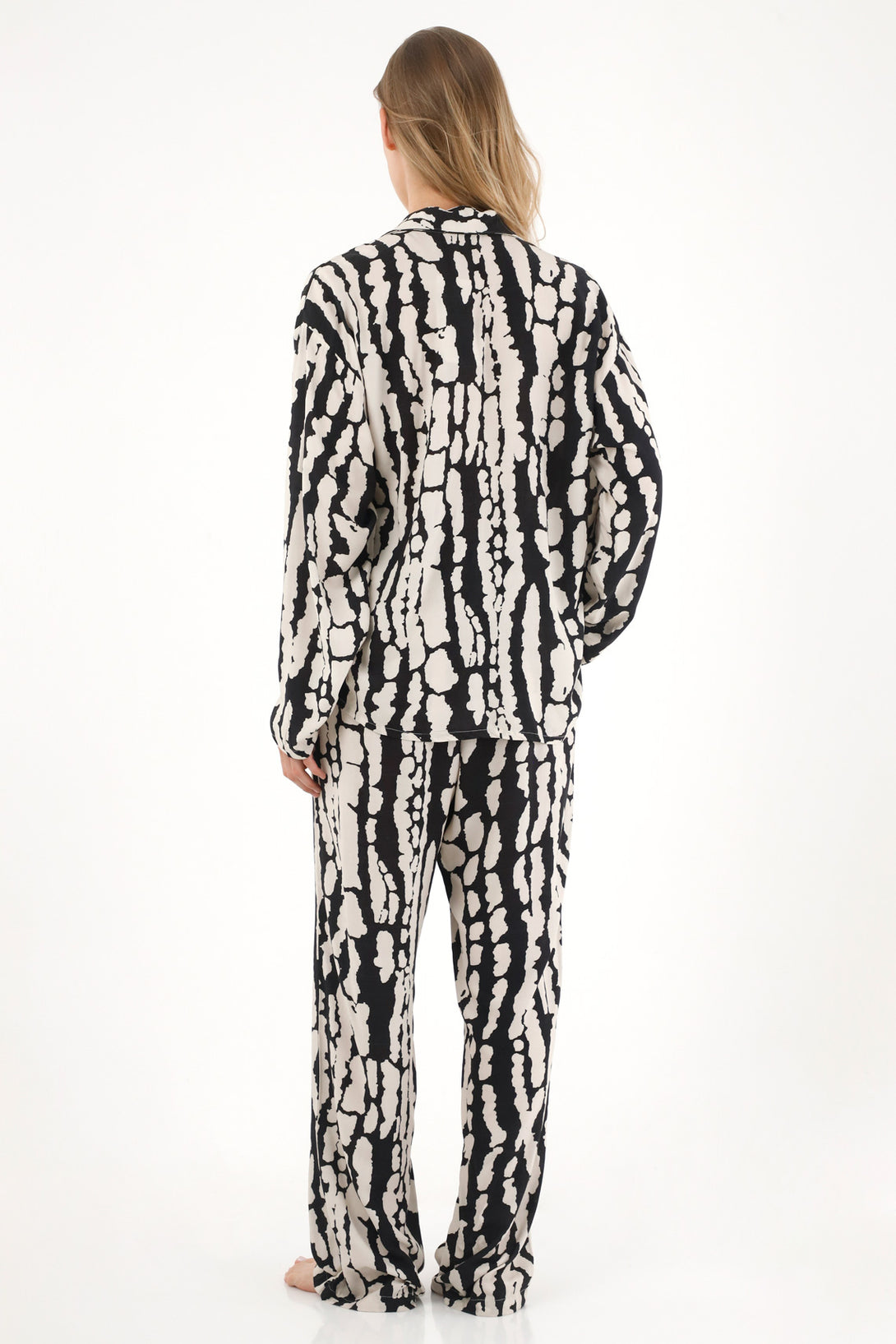 Women’s Printed Pants Pajama Set