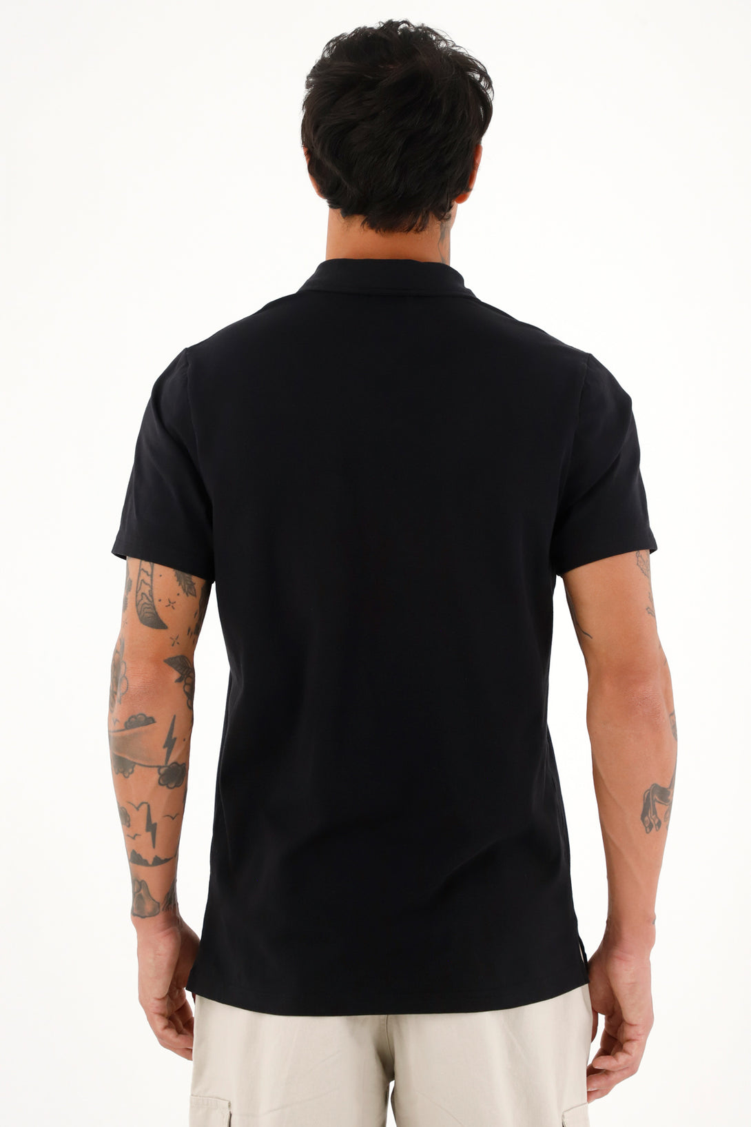Polo negra con raqueta bordada para hombre
