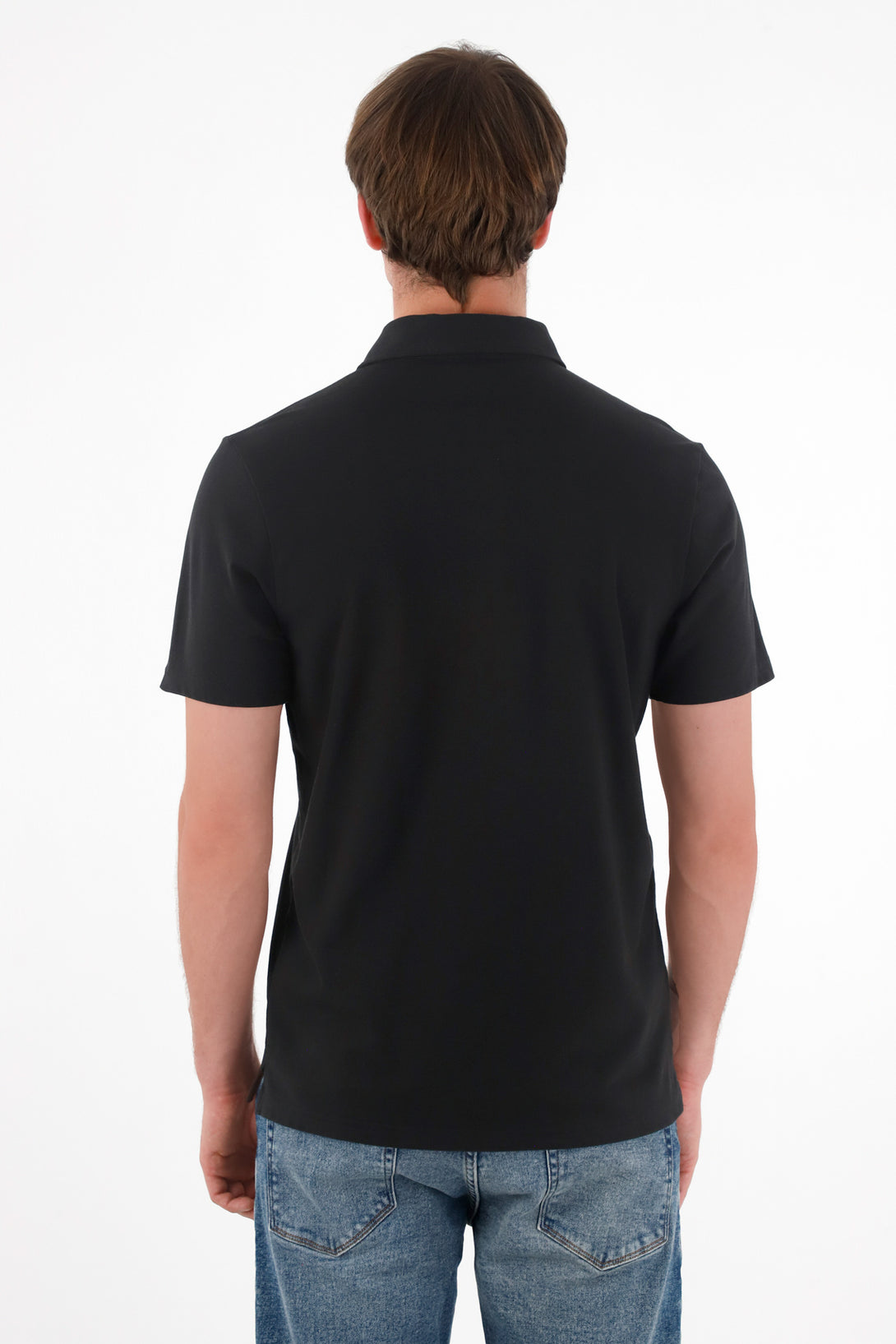 Polo con raqueta bordada negra para hombre