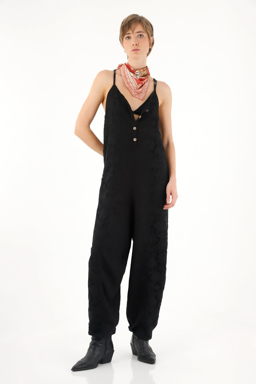 Overall negro de tiras para mujer