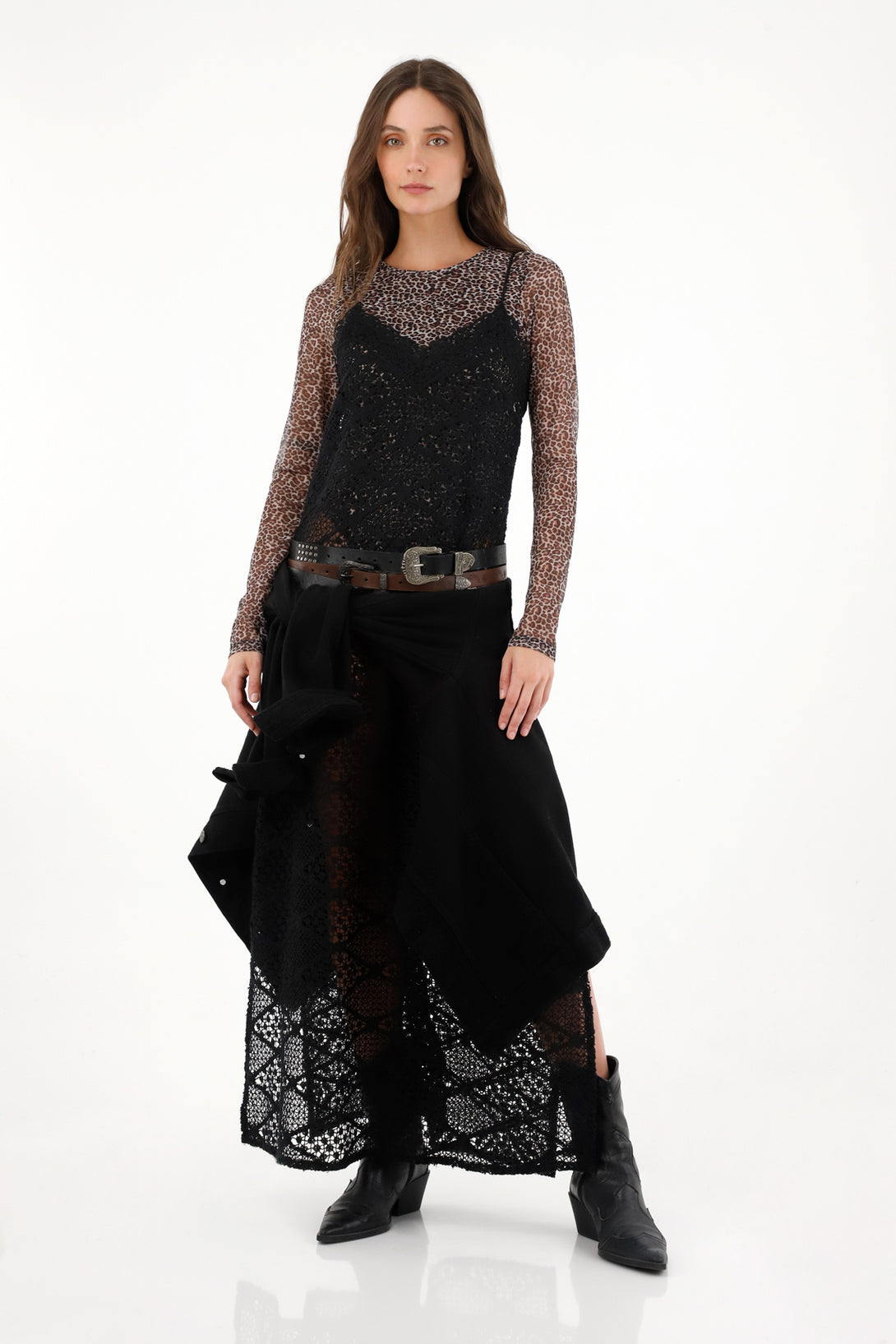 Vestido negro en encaje de tiras para mujer