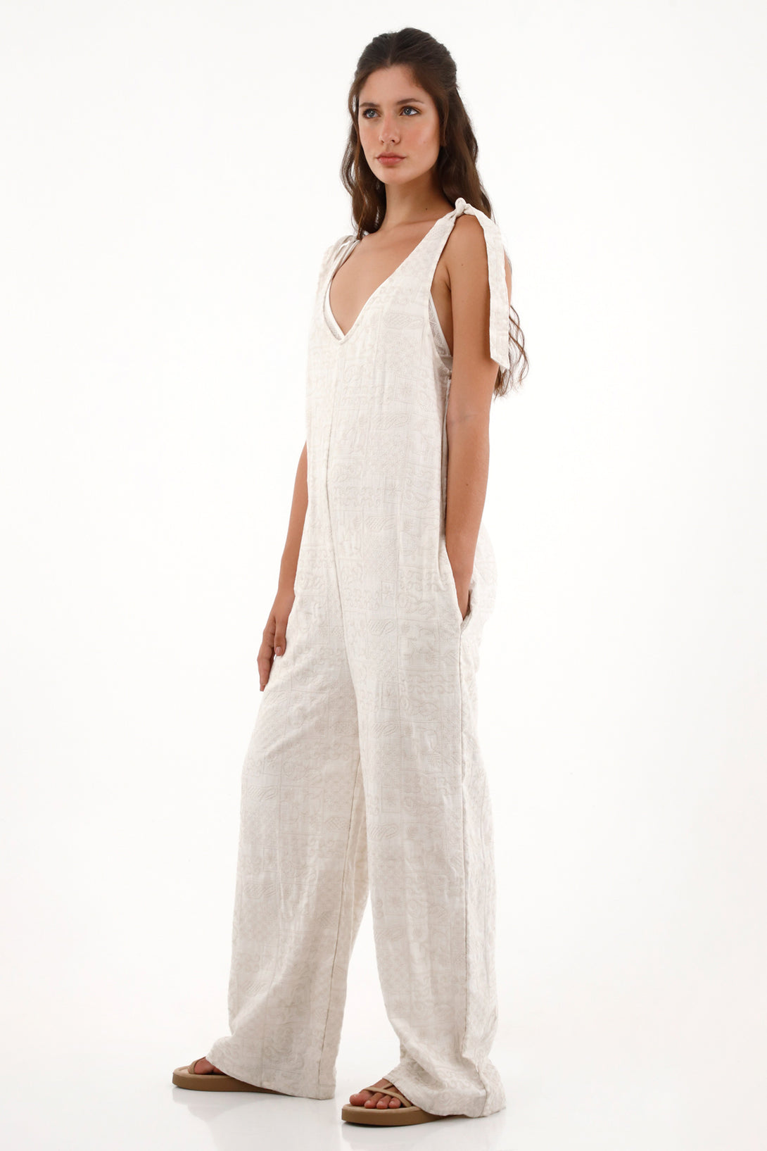 Overall largo en tela bordada crudo para mujer