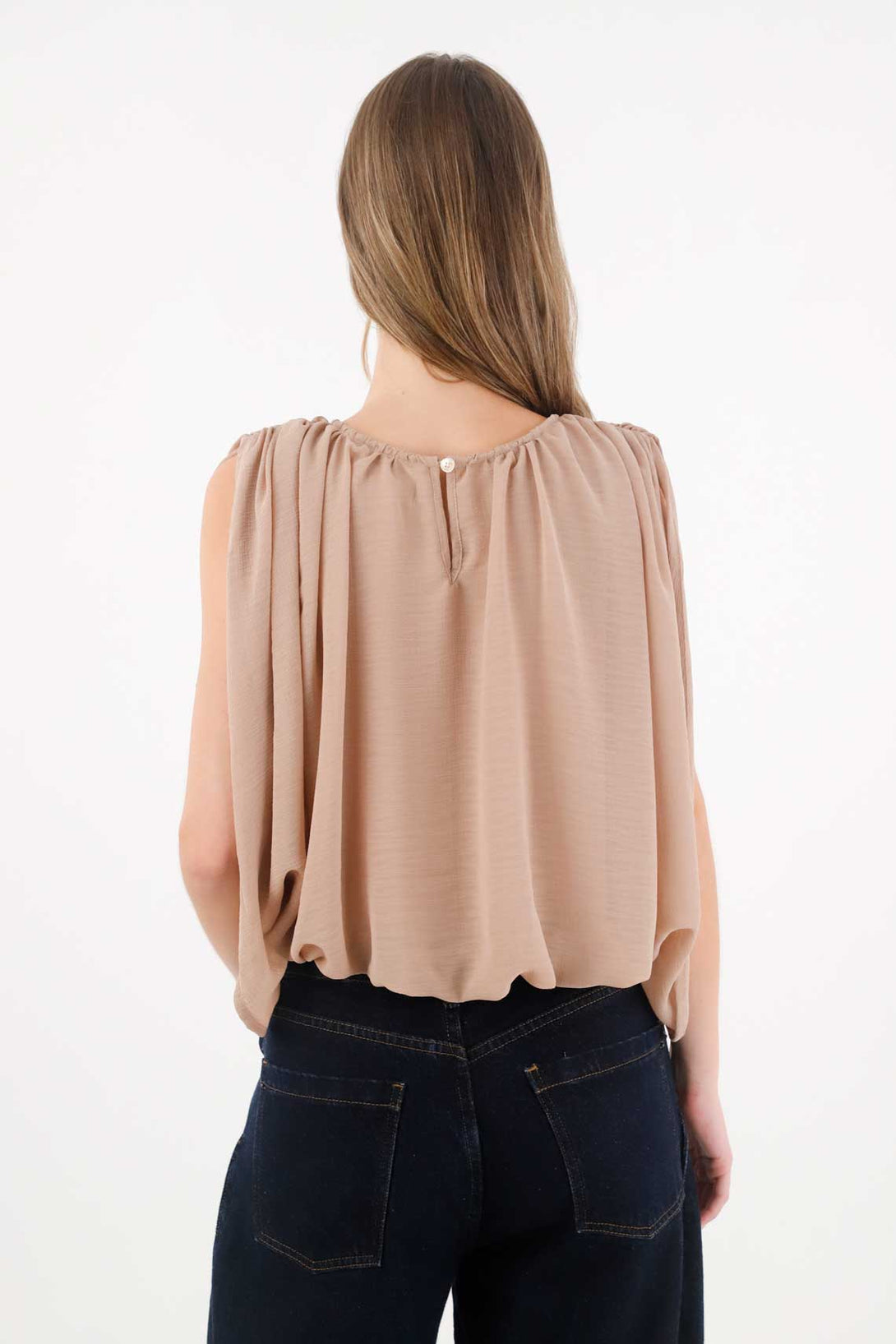 Shirt in lightweight and airy off-white fabric for women