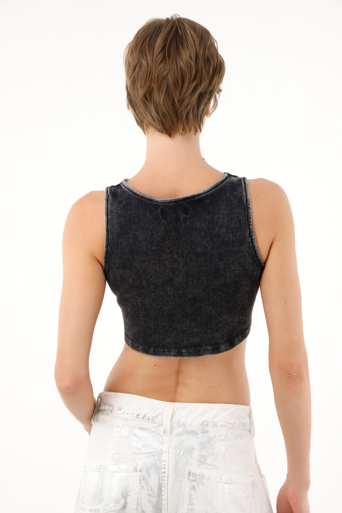 Women's black ribbed t-shirt with appliquÃ©s