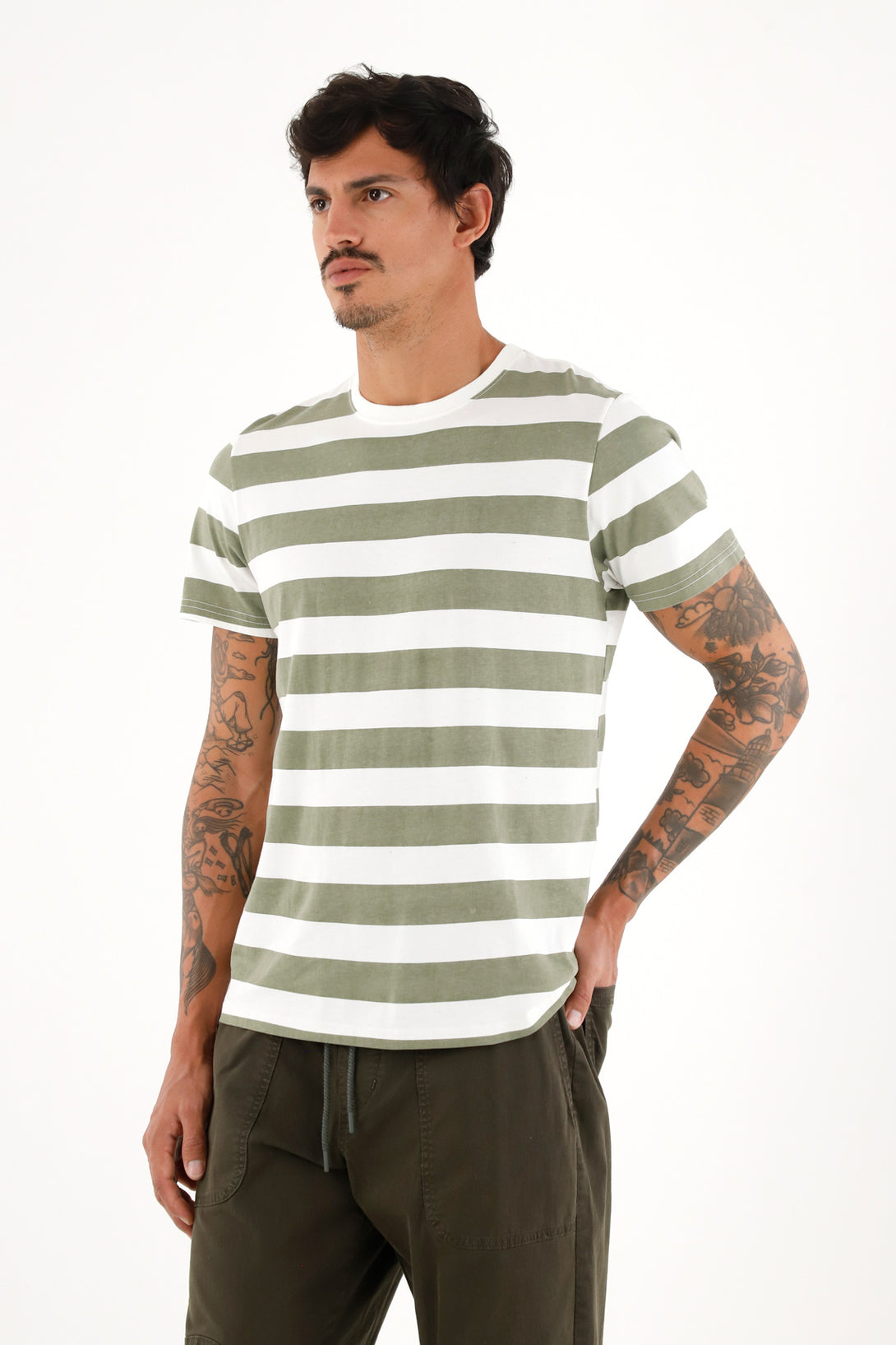 Camiseta con estampado de rayas verdes para hombre