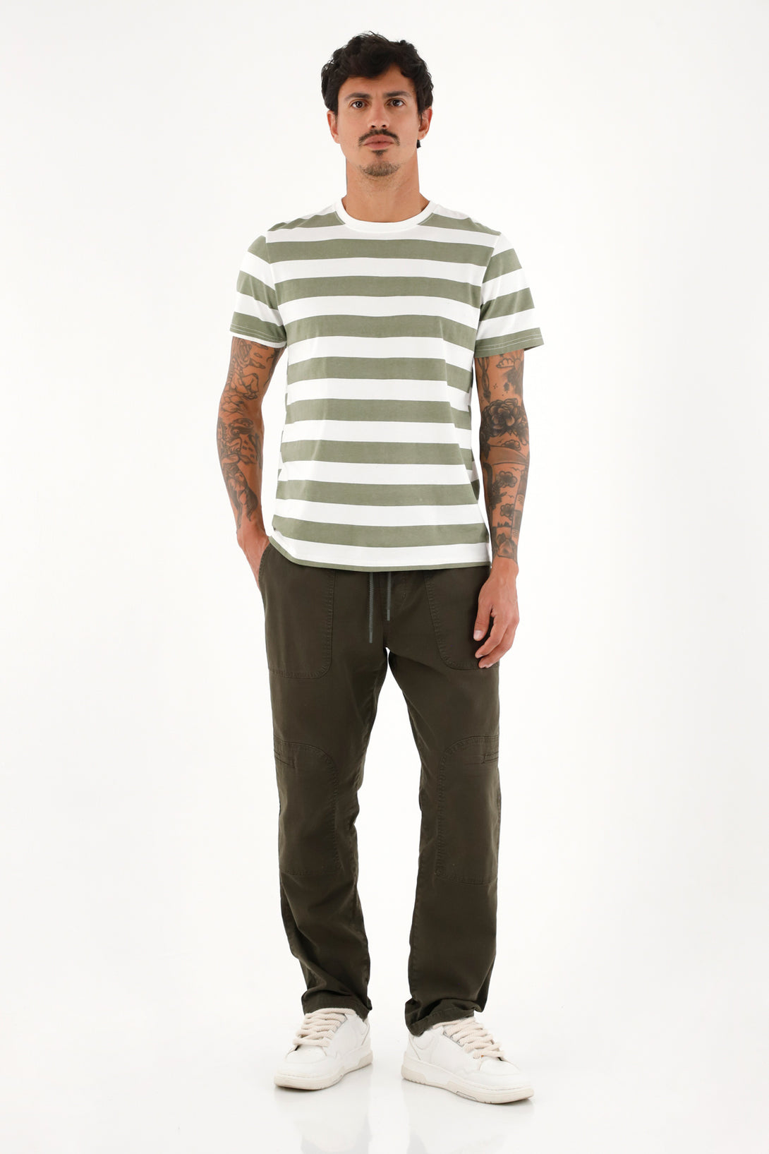 Camiseta con estampado de rayas verdes para hombre