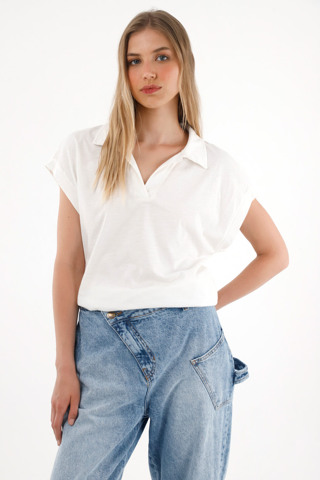 Women's Cream Rolled Sleeve T-Shirt