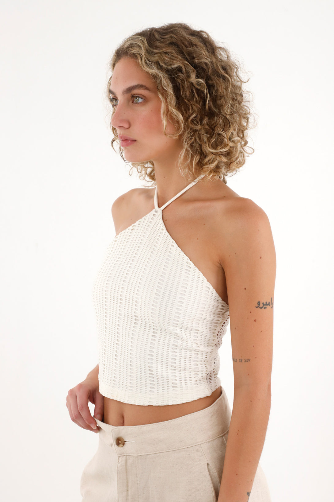 Crop top crudo cuello halter para mujer
