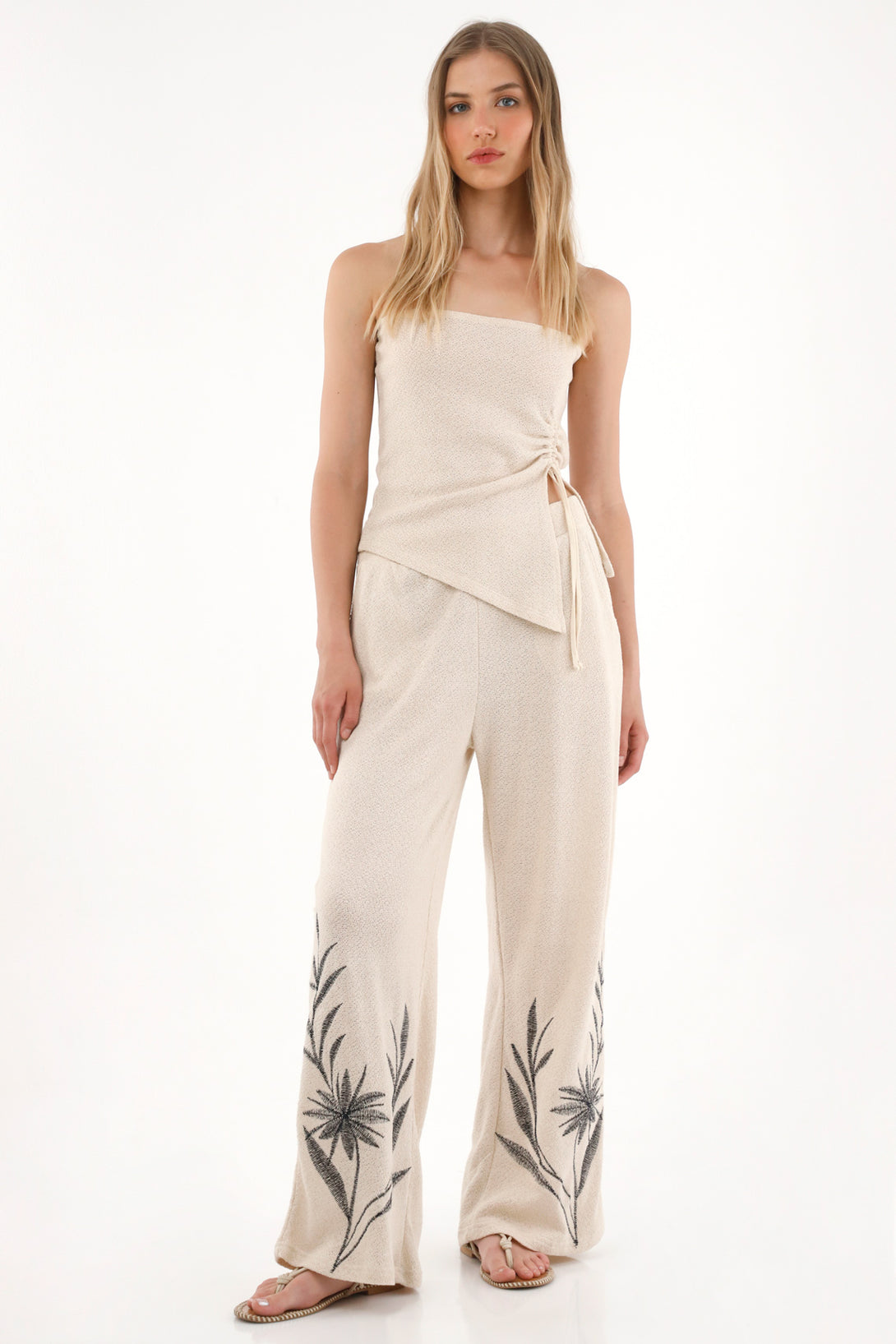 Women's Crudo Knit Top with Front Detail