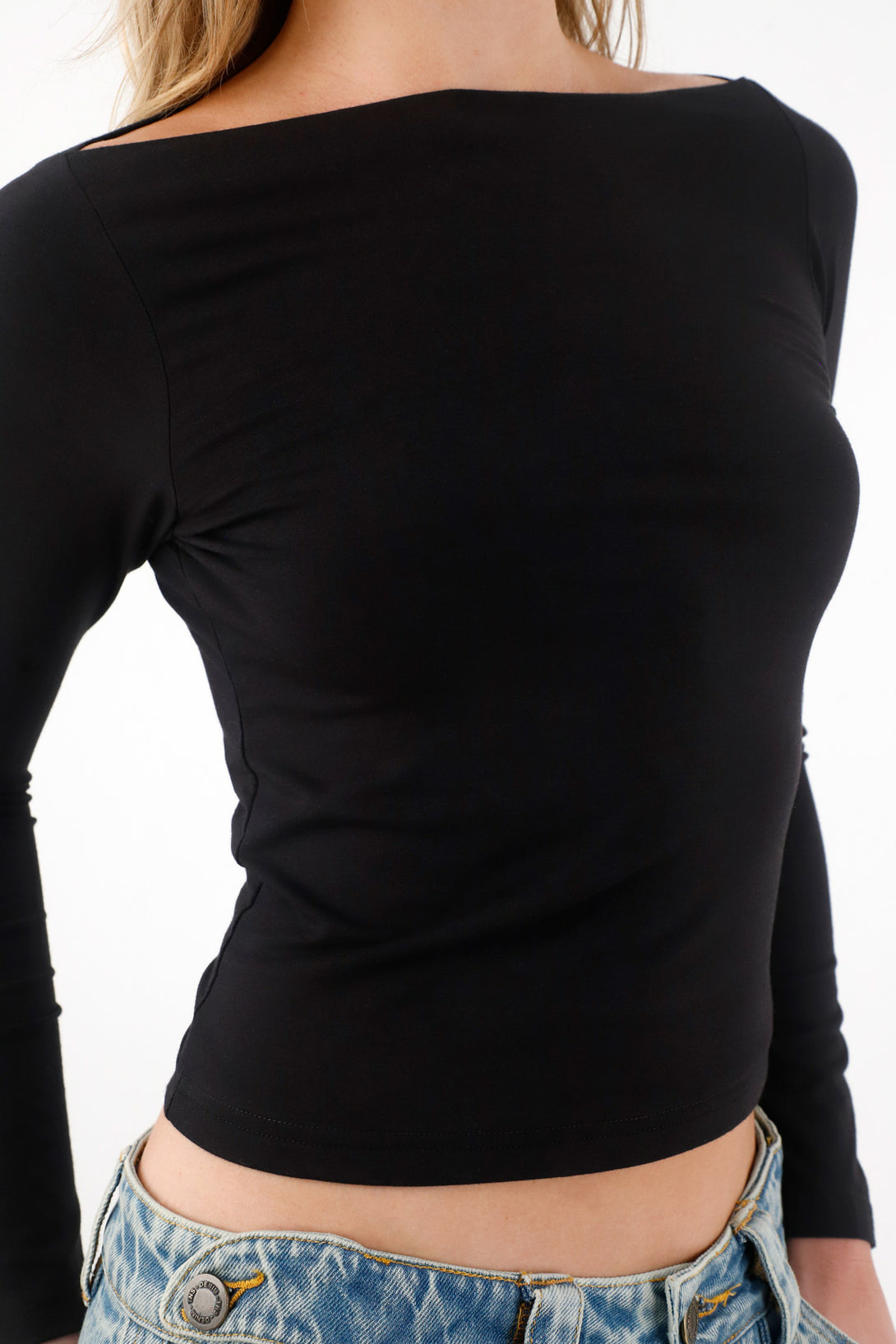 Women's Black Fitted Long Sleeve T-Shirt