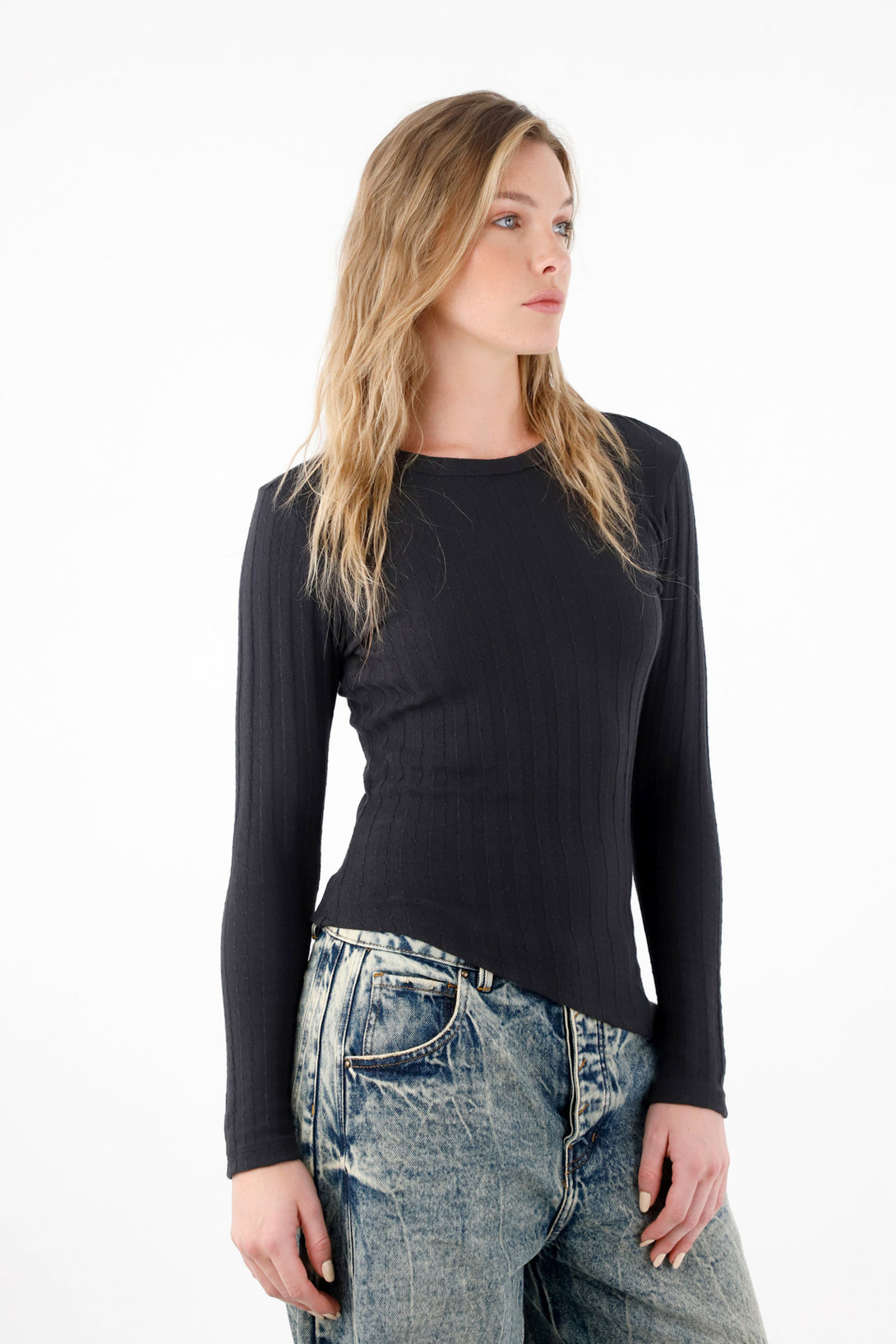 Women's Fitted Black Knitted T-Shirt