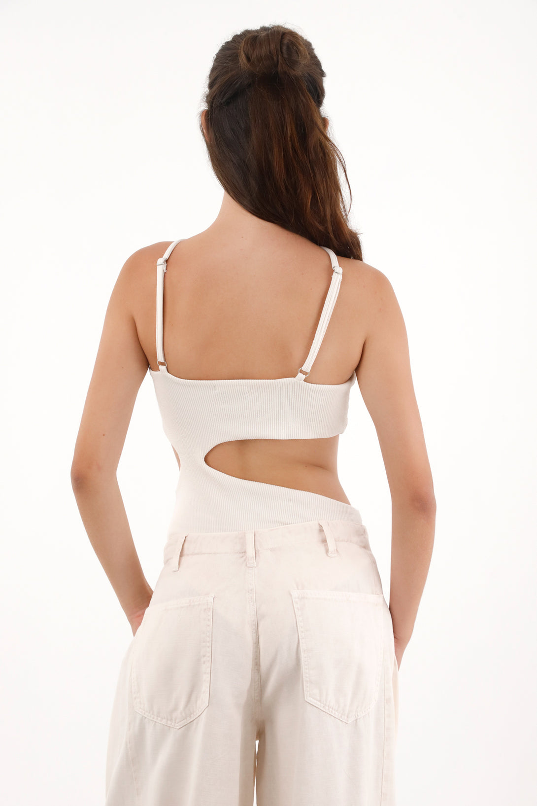 Body asimétrico en rib crudo para mujer