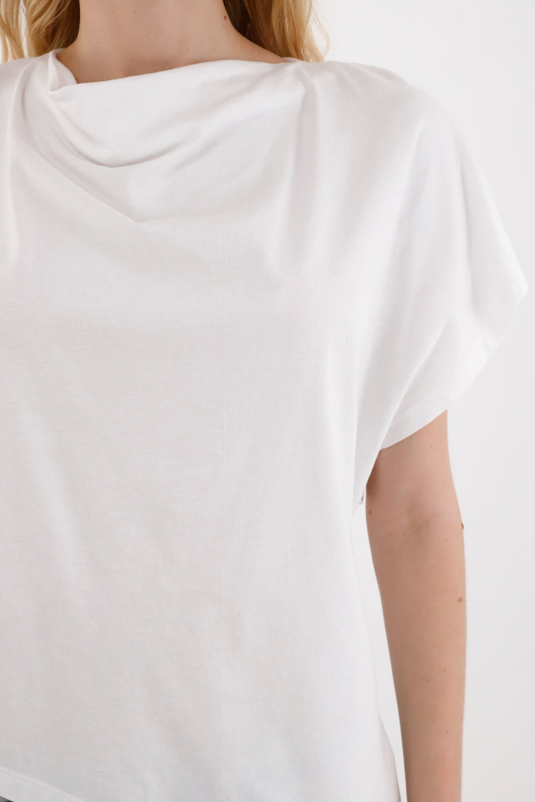 White Sleeveless Asymmetrical Hem Top for Women