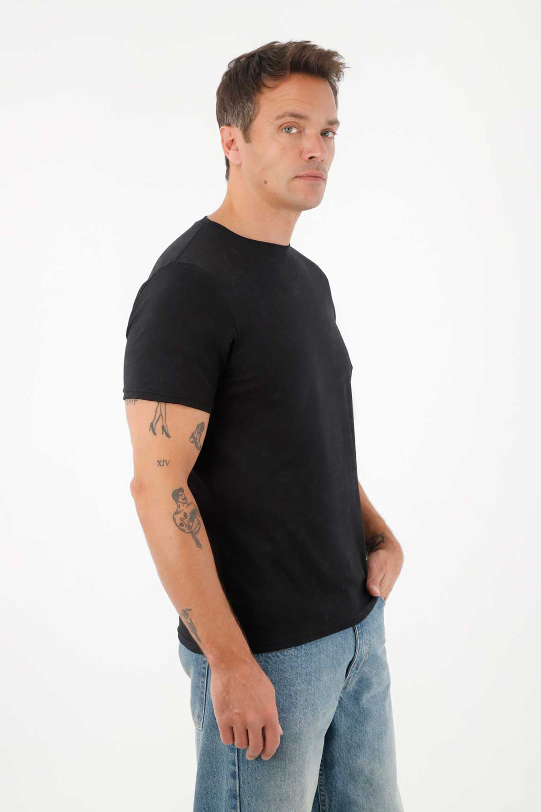 Camiseta básica de tacto suave negra para hombre