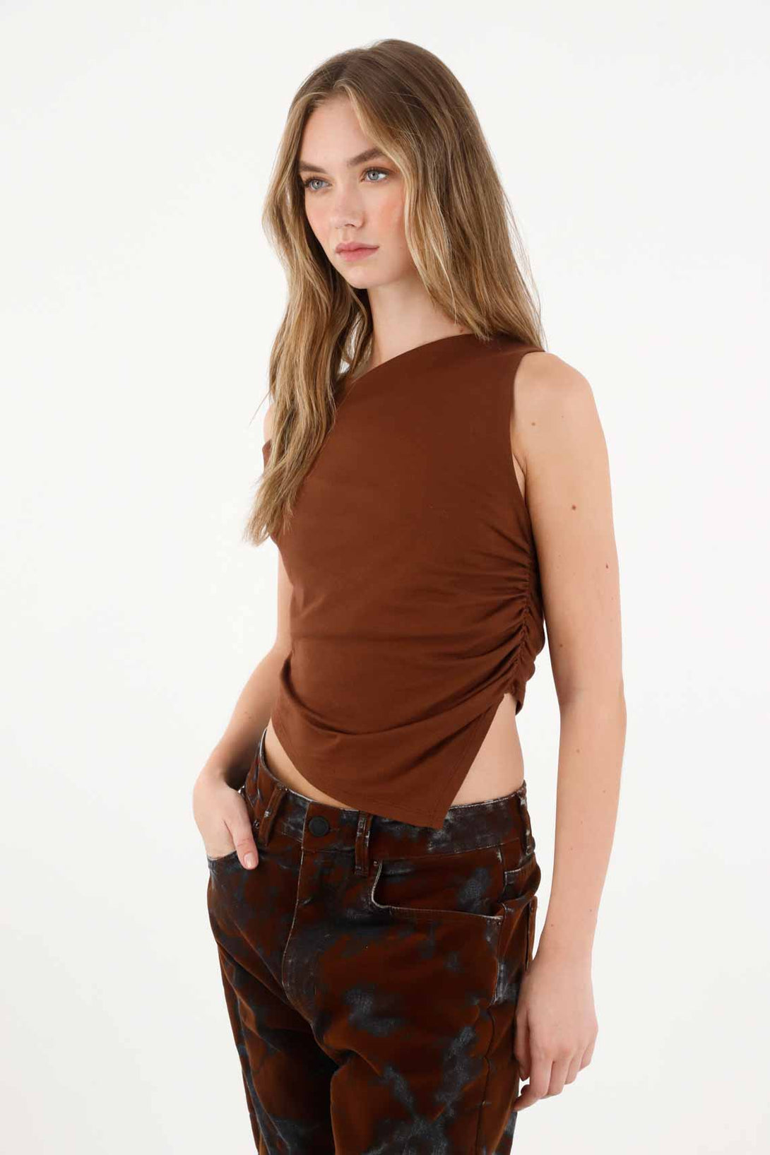 Boat Neck Sleeveless T-Shirt in Brown for Women