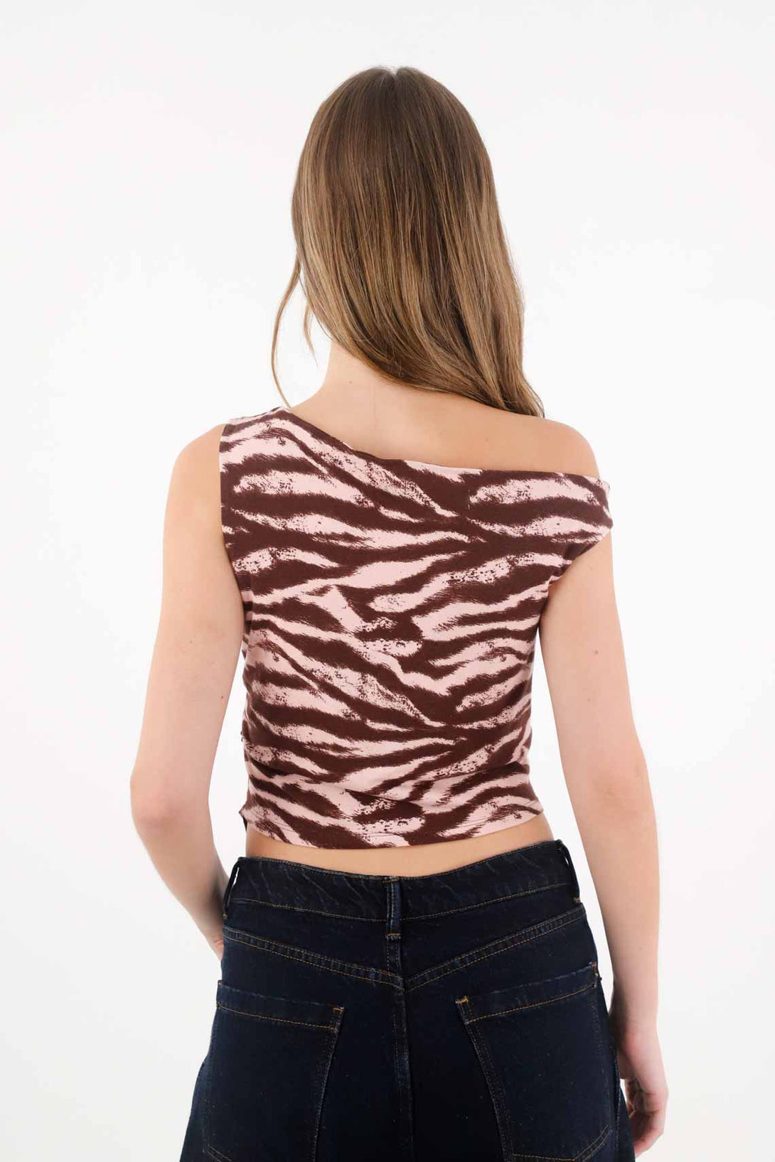 Tray collar tank top in brown for women