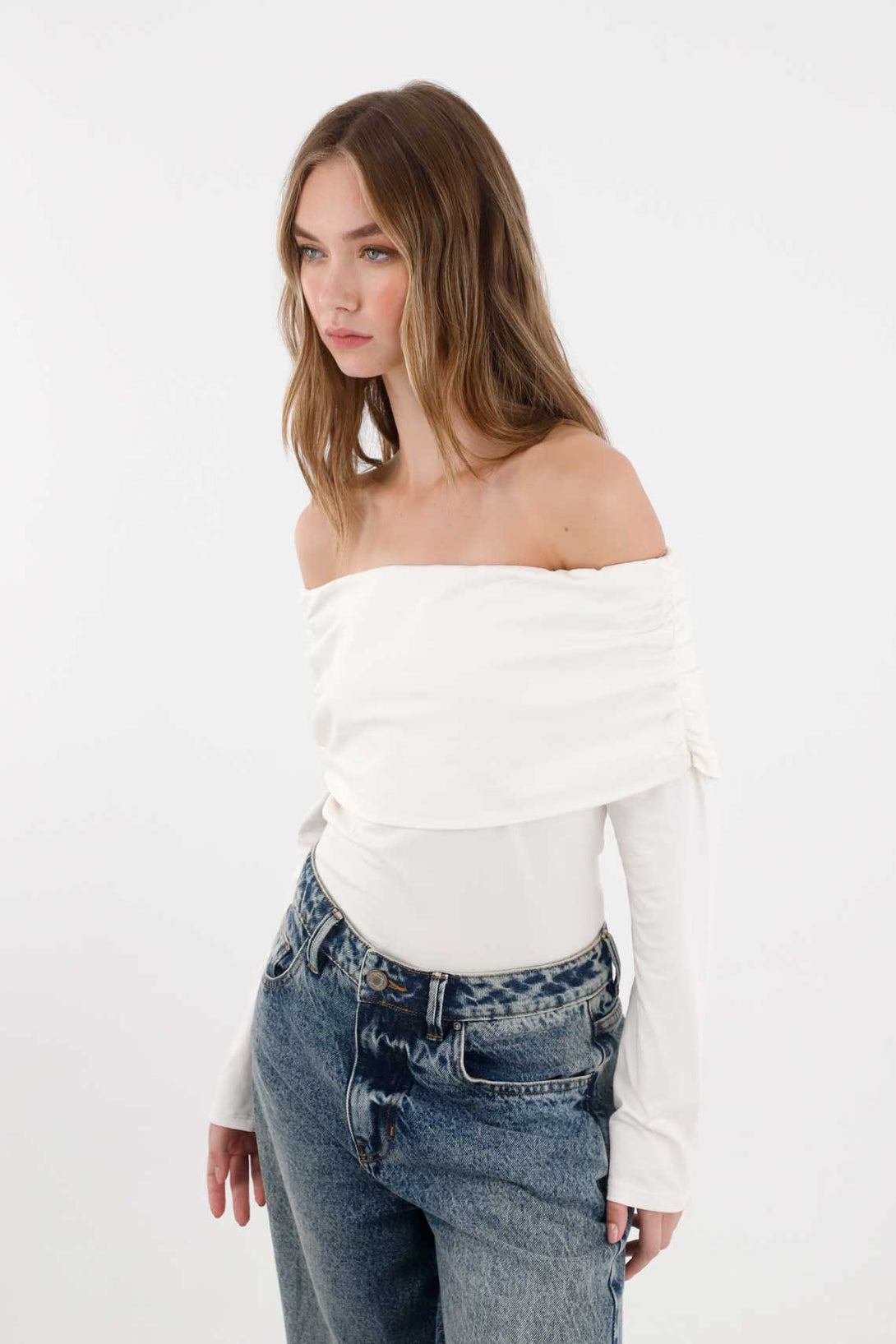 Raw bell sleeve T-shirt for women