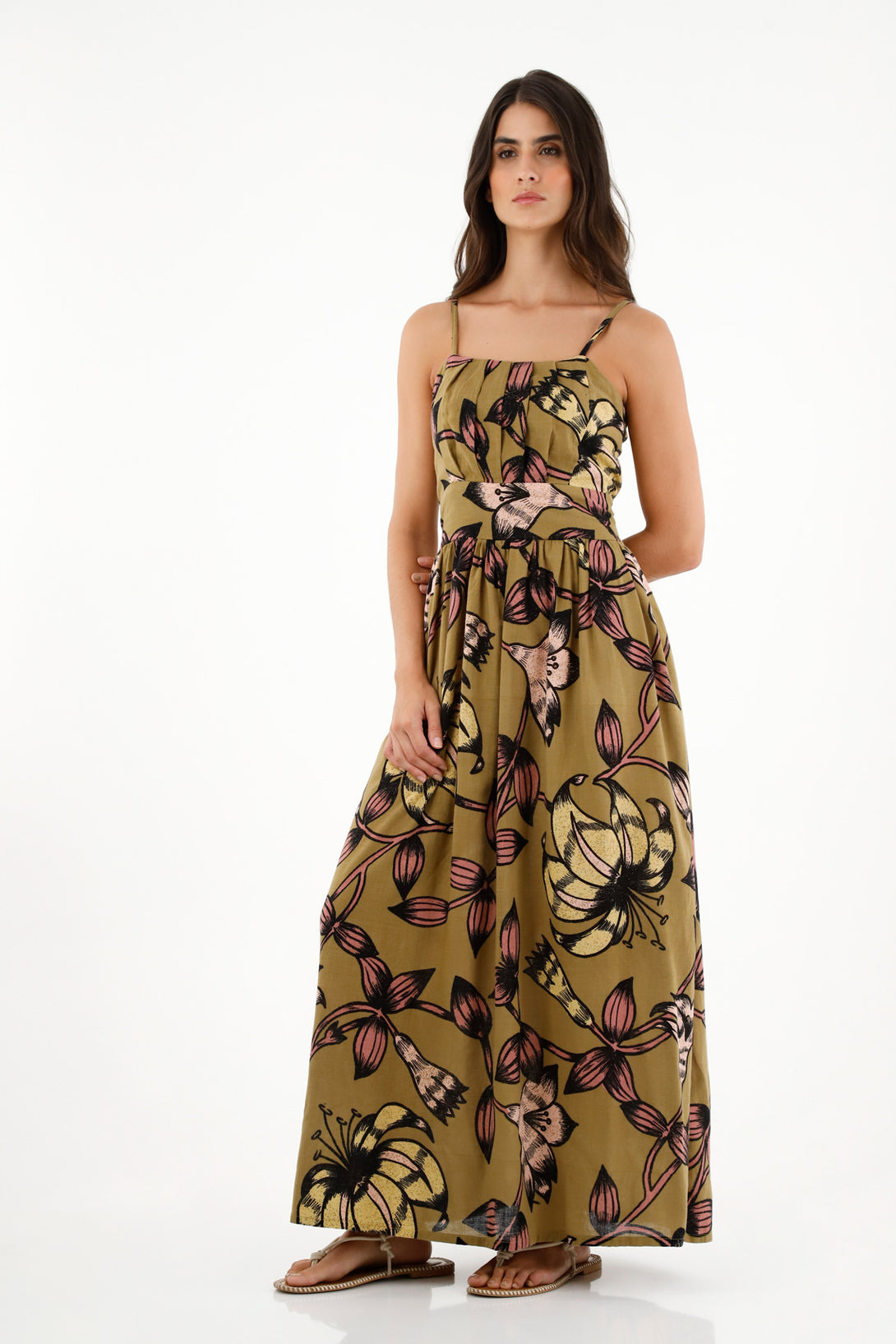 Women's long dress with a waist belt