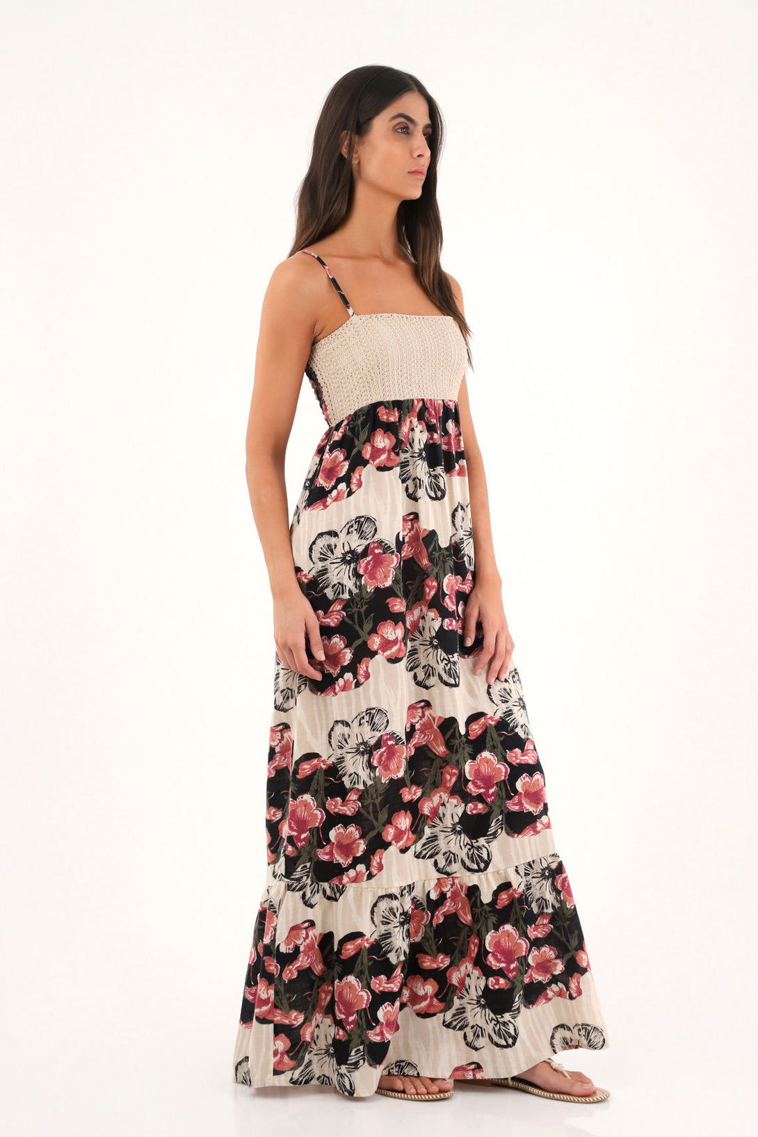 Vestido largo estampado con detalles tejidos para mujer