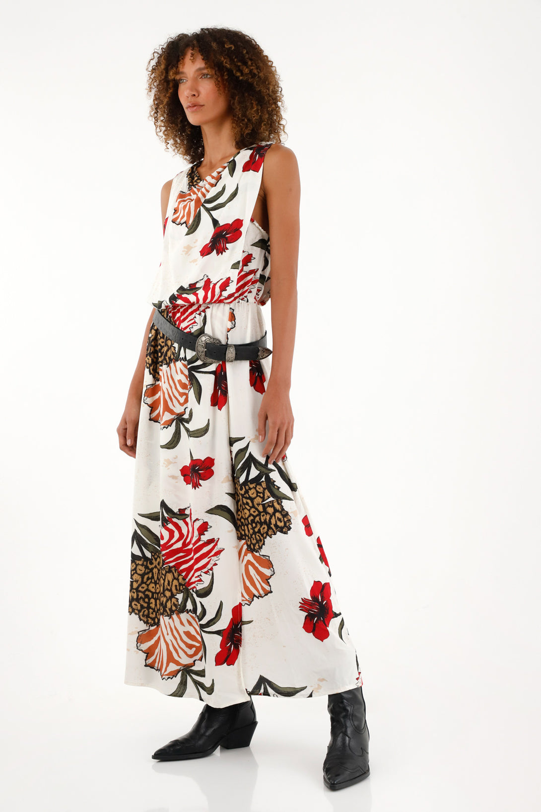 Women's sleeveless mixed print dress.