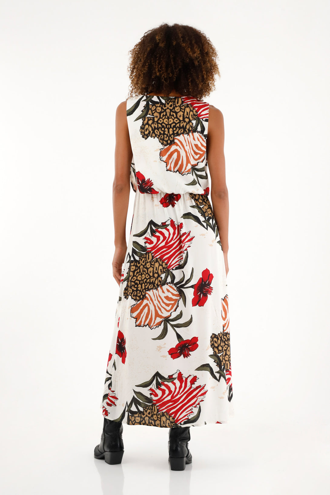 Women's sleeveless mixed print dress.