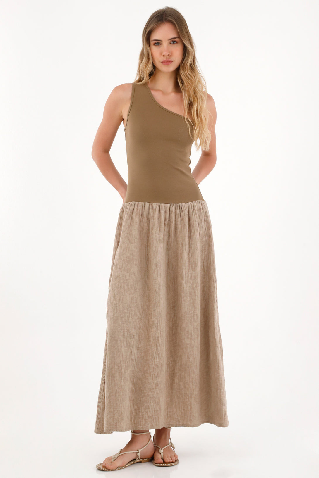 Vestido largo de un solo hombro para mujer
