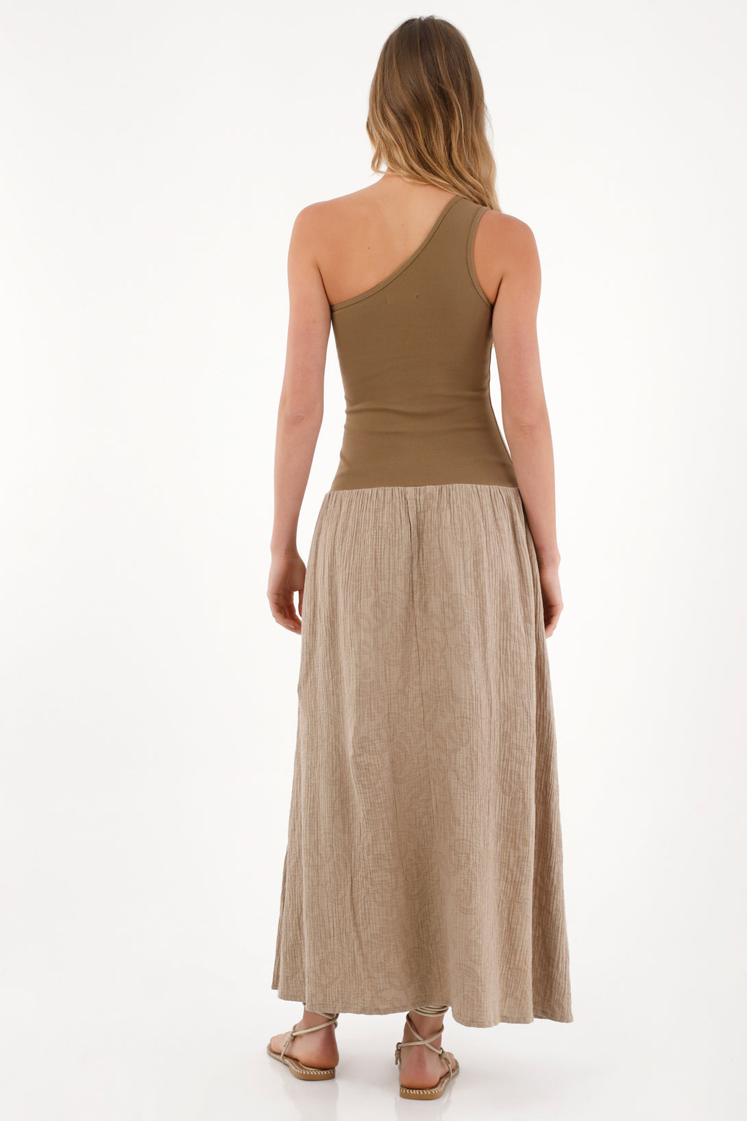 Vestido largo de un solo hombro para mujer