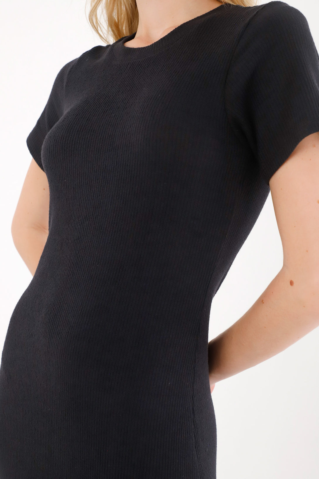 Vestido largo manga corta negro para mujer